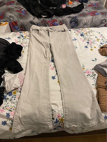 kırık beyaz flare jean