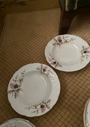 Çiçek Desenli Beyaz Porselen Tabak Seti - Görsel 3