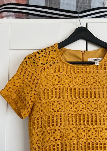 Sarı Dantel Detaylı Kısa Kollu Triko Elbise - Görsel 2