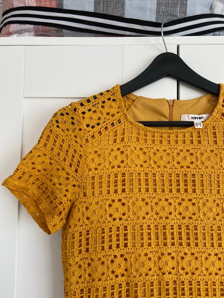 Sarı Dantel Detaylı Kısa Kollu Triko Elbise - Görsel 2