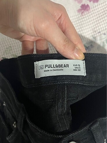 xs Beden Pull and bear şort