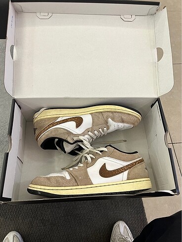 air jordan low 1