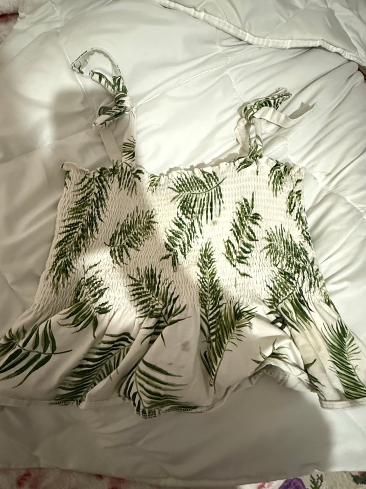 Yeşil Baskılı Askılı Bluz - Görsel 2