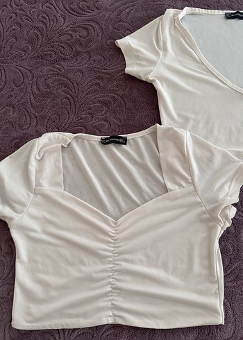 Beyaz V Yaka Kısa Kollu Crop Top - Görsel 2