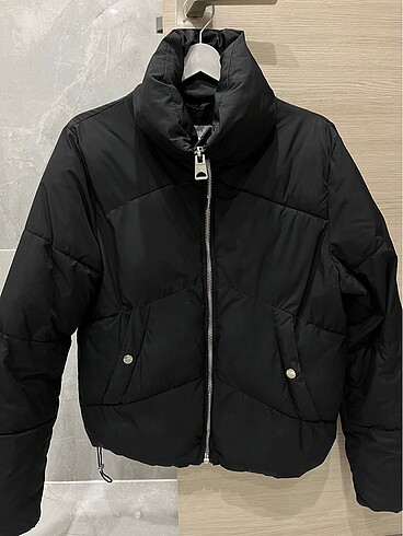 Bershka Mont