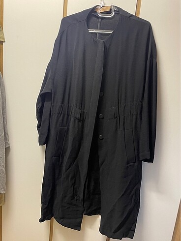 l Beden Trench coat