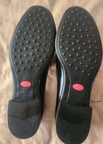 Siyah Parlak Tokalı Kadın Klasik Ayakkabı - Görsel 5