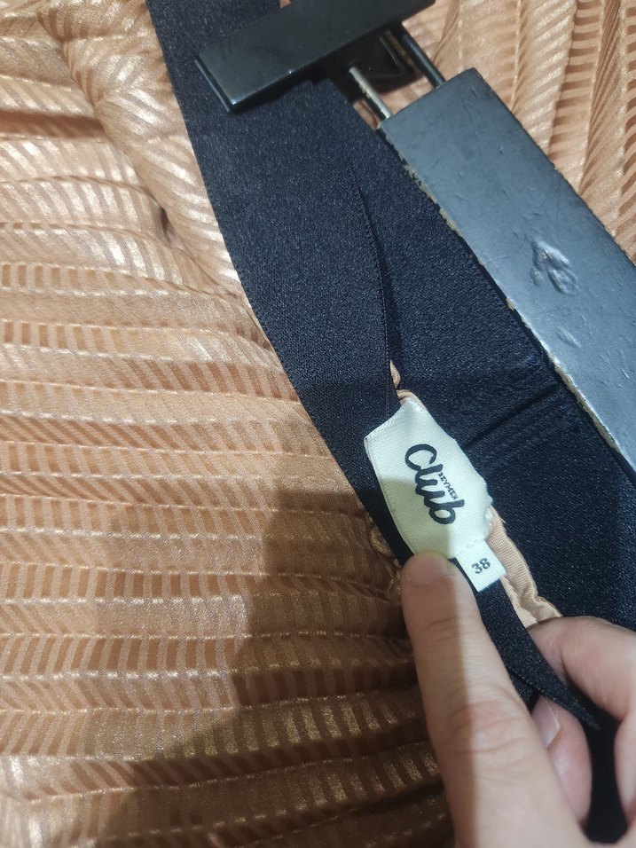 Bej Pilili Uzun Kadın Etek - Görsel 4