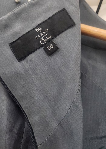 Gri Düğmeli Midi Gece Elbisesi - Görsel 3