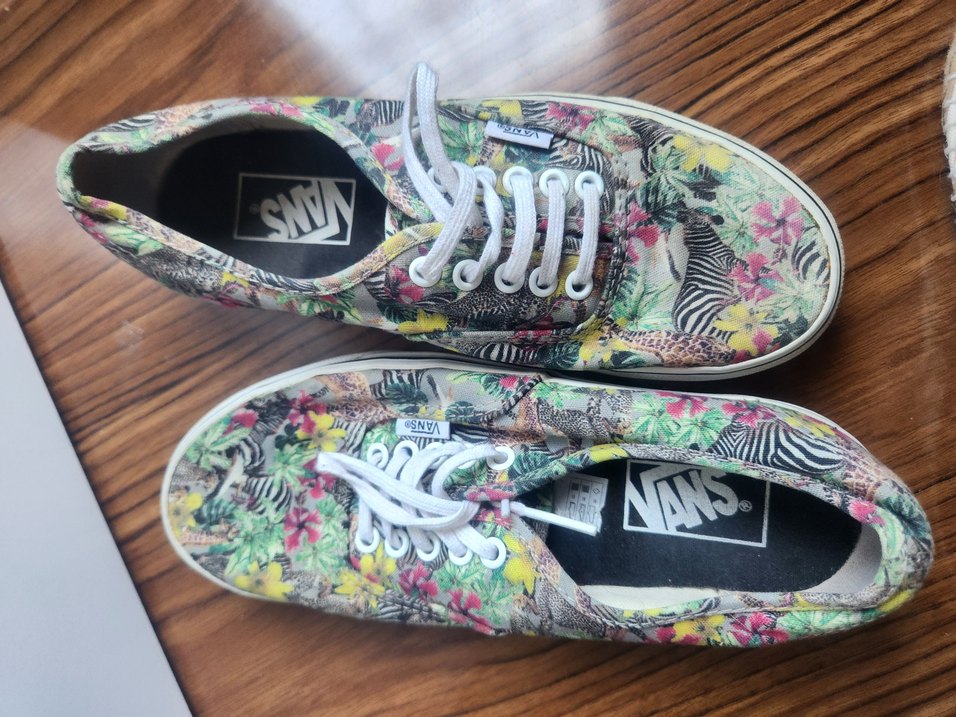 Çiçek Desenli Vans Kadın Spor Ayakkabı - Görsel 2