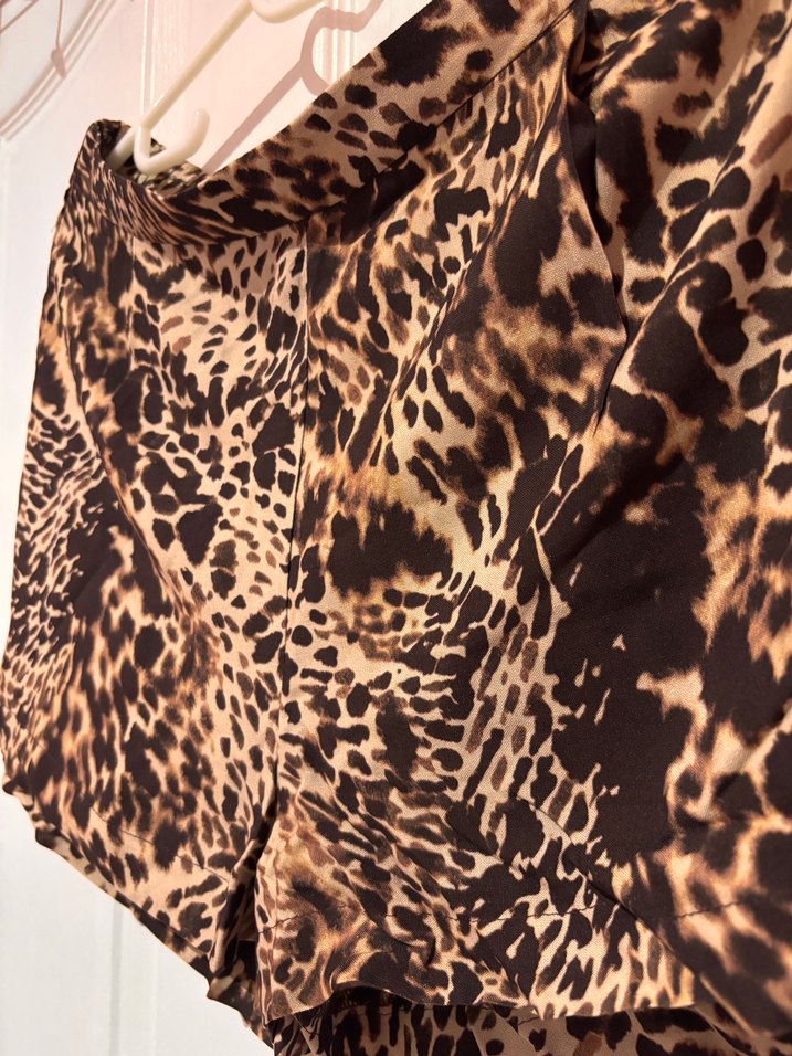 Desenli şort - Görsel 4