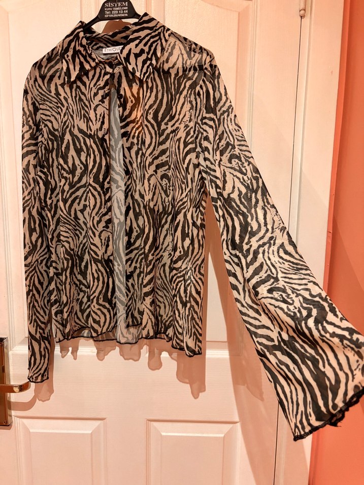 Zebra Desenli Kadın Gömlek - Görsel 2