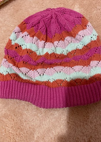 Çocuklar için Renkli Örgü Bere Seti - Görsel 3