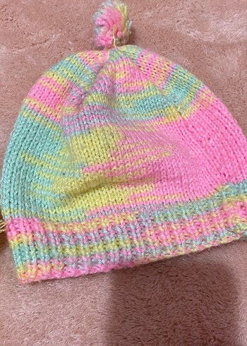 Çocuklar için Renkli Örgü Bere Seti - Görsel 4