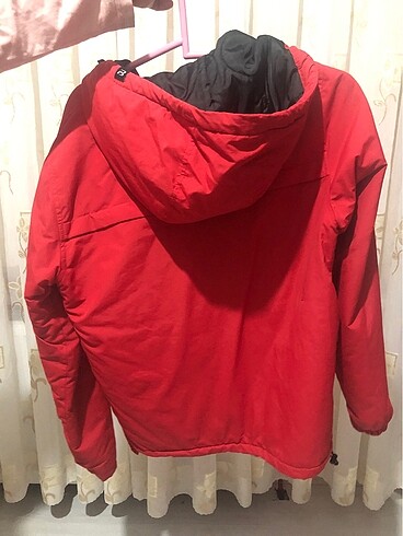 Pull and Bear Pull and bear kanguru mont