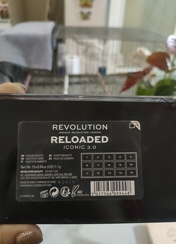  Beden Renk Revolutuon Far Paleti