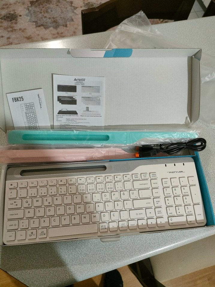 A4TECH FSTYLER FBK25 Kablosuz Beyaz Klavye - Görsel 2