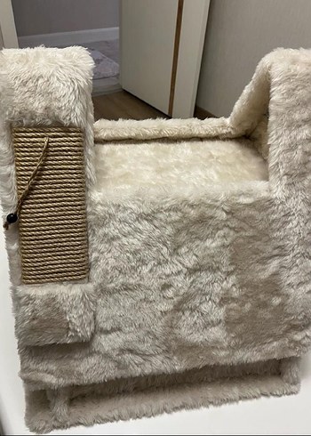 Beyaz Peluş Kedi Evi - Görsel 3