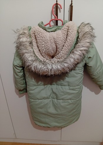 su yeşili kız Çocuk Kürklü Kapüşonlu Kaban - Görsel 2