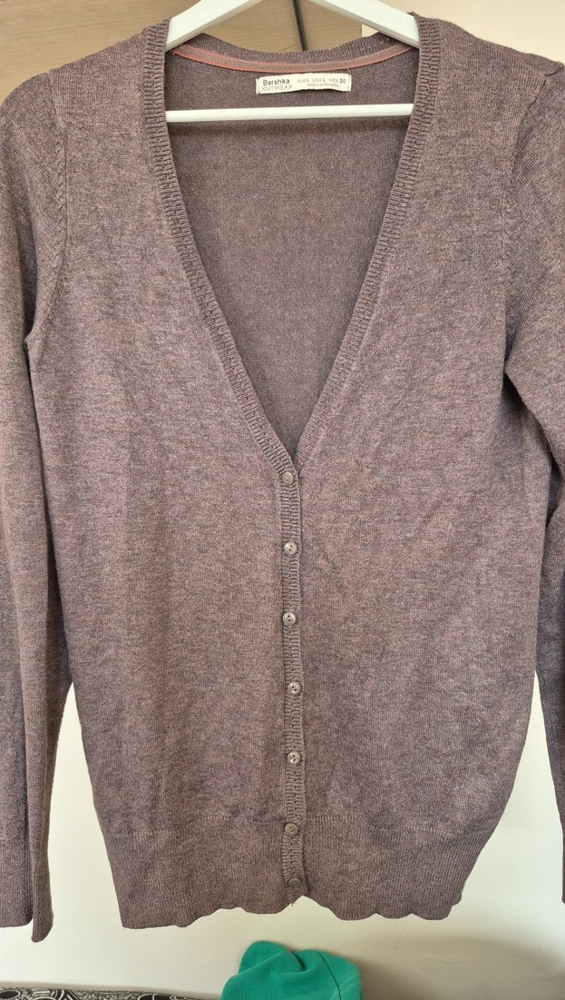 Düğmeli V Yaka Bej Kadın Hırka - Görsel 5