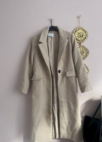 Bej Uzun Kesim Düğmeli Kadın Keten Kaban - Görsel 2