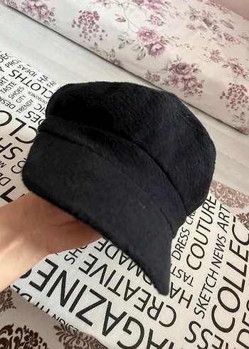 Düğmeli Siyah kadın şapka - Görsel 3