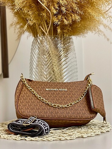 Michael Kors Bedford Shoulder Bag