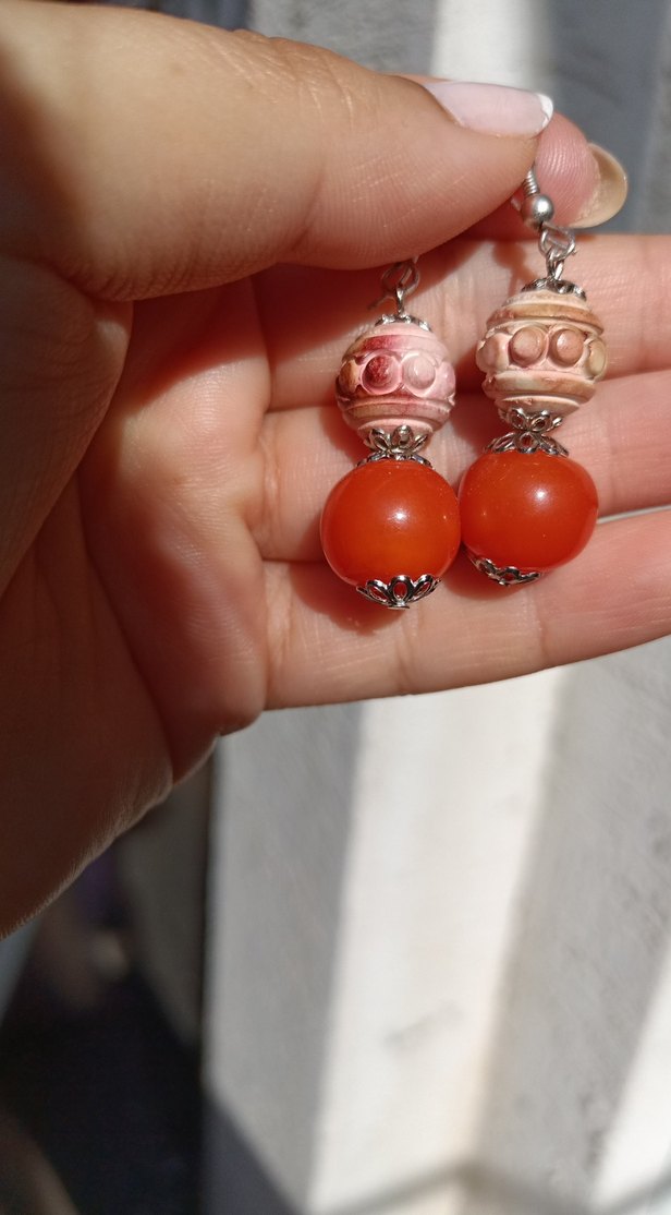 Sıkma Kehribar ve Lületaşı Boncuklu Mini Bohem Küpe - Görsel 3