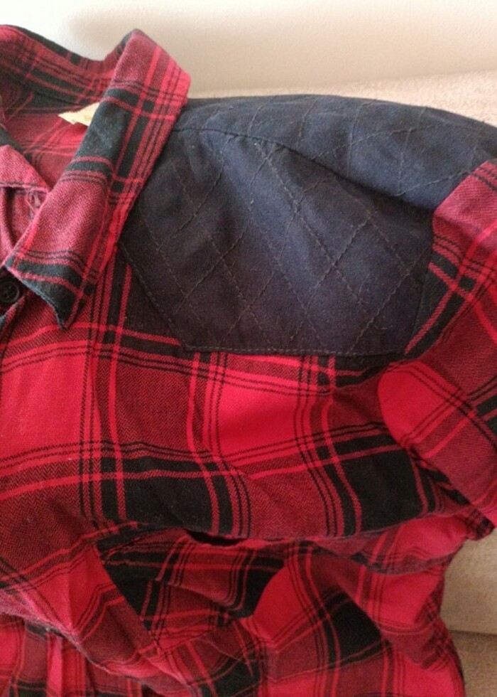 Kırmızı ve Siyah Kareli Uzun Gömlek  - Görsel 4