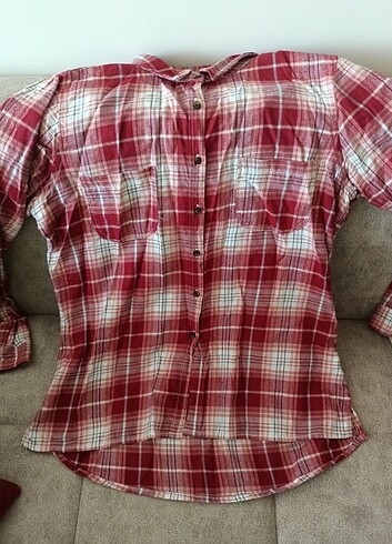 Kırmızı ve Beyaz Desenli Uzun Gömlek  - Görsel 4