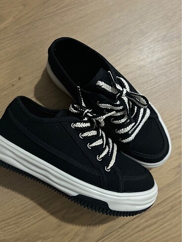 Skechers Ayakkabı