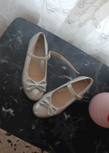 Kız Çocuk Beyaz Fiyonk Detaylı Babet - Görsel 4