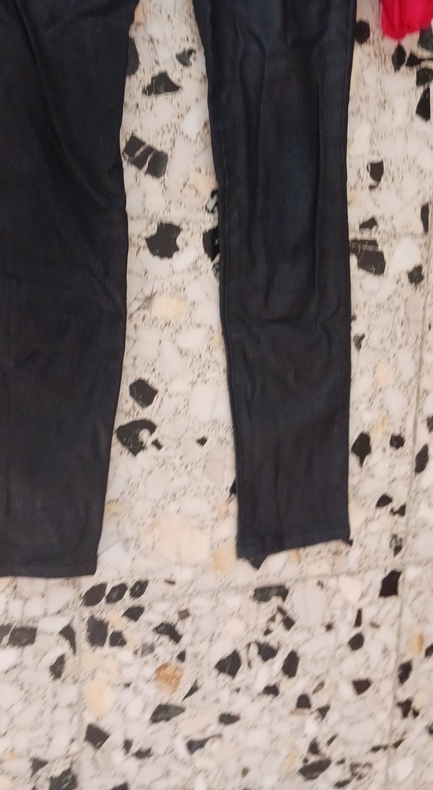 Kızlar için Siyah Dar Denim Pantolon - Görsel 5