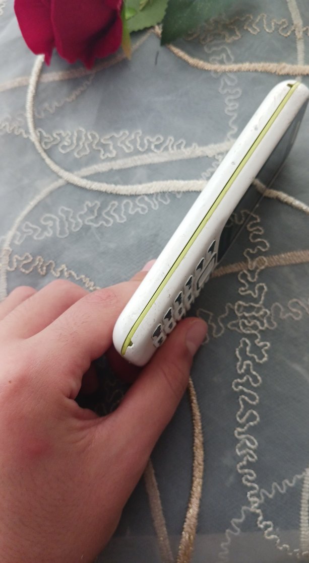 Samsung Beyaz Gri Tuşlu Telefon - Görsel 4