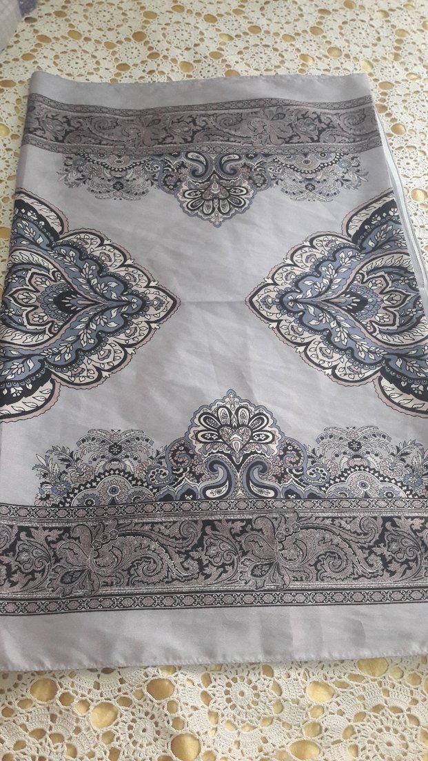 Gri Desenli Kadın Şal - Görsel 5