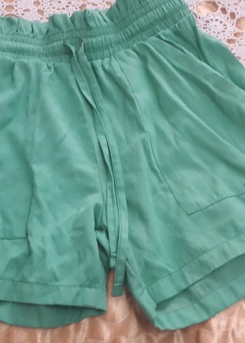 Yeşil Beli Bağcıklı Kadın Bermuda Şort - Görsel 2