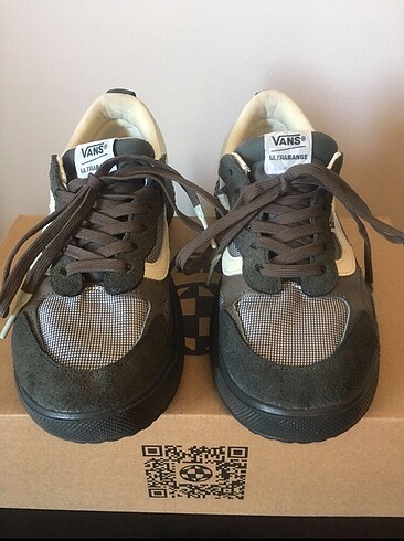 VANS ERKEK 41 NUMARA YÜRÜYÜŞ AYAKKABISI