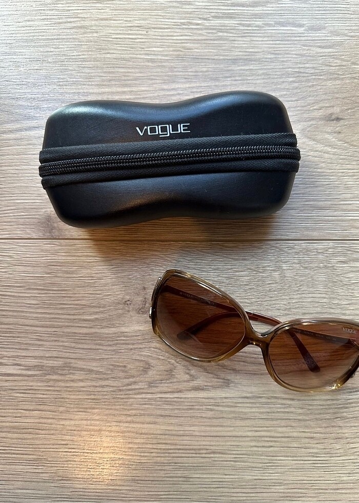 Vogue Güneş Gözlüğü - Görsel 2