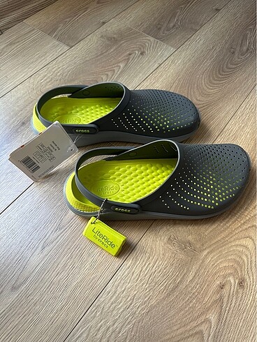 Crocs Erkek LiteRide Sandalet
