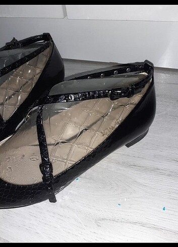39 Beden Ninewest Babet