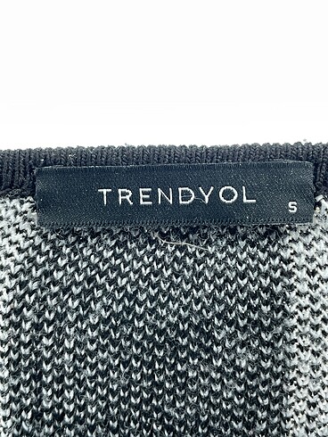 s Beden siyah Renk Trendyol & Milla Kazak / Triko %70 İndirimli.