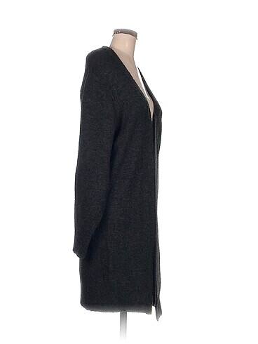 H&M H&M Hırka %70 İndirimli.