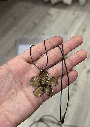 Vintage tarz çiçek kolye