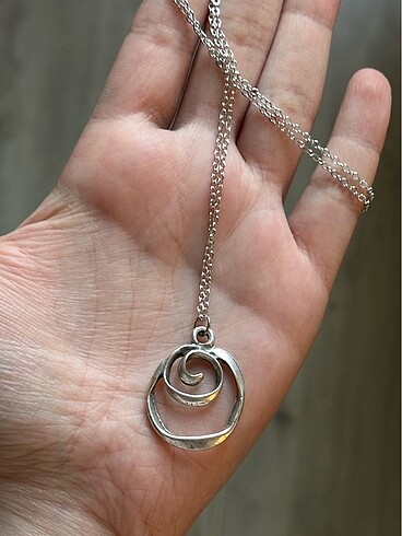 American Vintage Spiral vintage tarz uzun kolye