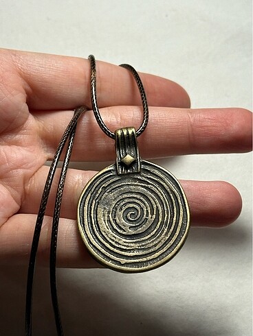 Vintage tarz spiral kolye