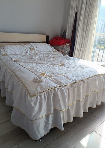 İşlemeli Parlak Beyaz Yatak Örtüsü el işlemeli çeyizlik - Görsel 2