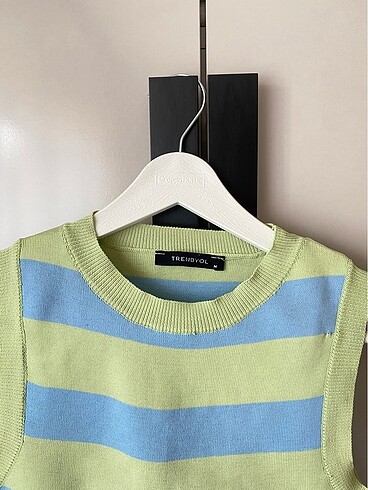 Trendyol & Milla Crop üst