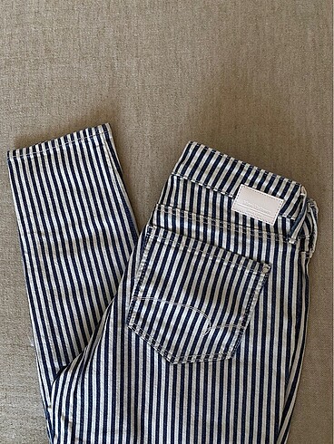 28 Beden Mavi Jean
