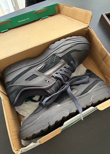 Puma Gri Siyah Bagcikli Sneaker