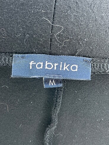m Beden siyah Renk Fabrika Tayt / Spor taytı %70 İndirimli.